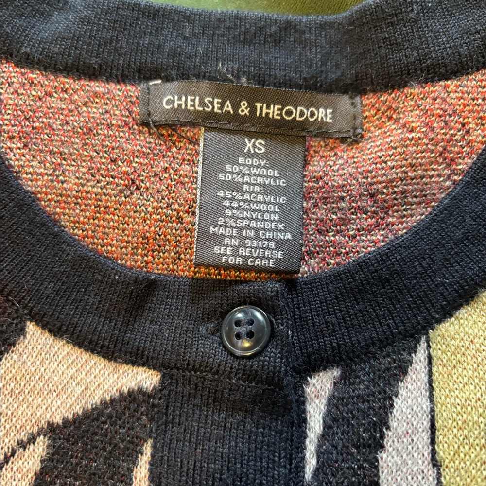 EUC - Pretty Chelsea & Theodore Calla Lilly Cardigan Sweater (Navy & Red) - Picture 10 of 11